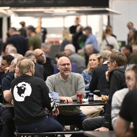 Street Food spisesteder i Pitstop (Hal E)
