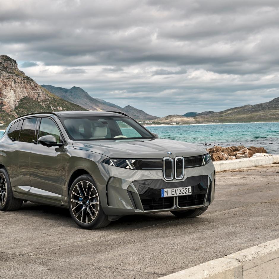 BMW iX5